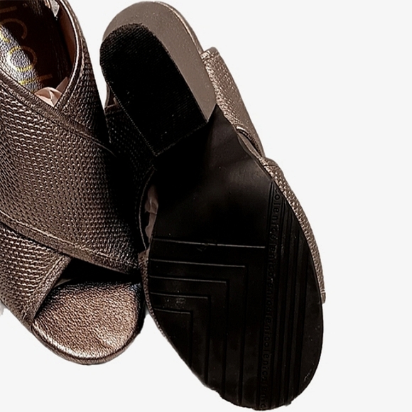 Nicole Larkin Sandal Shoe 4" Block Heel Wm 7.5 Pweter Peep Toe Velcro Back Strap - Picture 6 of 7